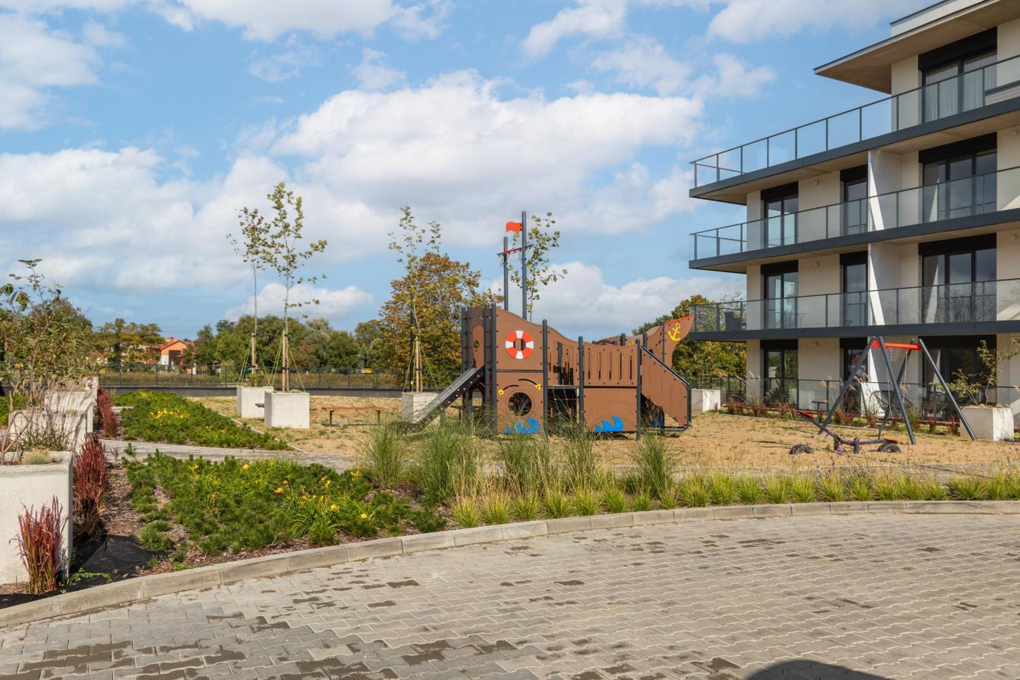 Lux Wellness Resort Apartments By The River By Renters Prestige Dziwnów Dış mekan fotoğraf